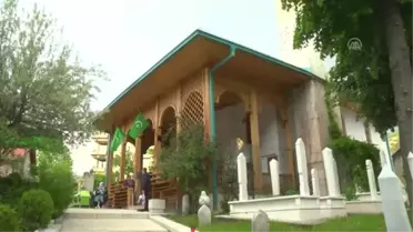Saraybosna'nın Tarihi Camisinde 'Mahalle İftarı'