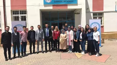 Üniversiteli Öğrencilerden 'Mutluluğa El Uzat' Projesi