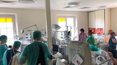 Polonya'da Bir Kadın Altız Doğurdu