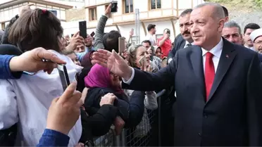 Erdoğan'dan 'İki Üniversite Mezunuyum İş Bulamıyorum' Diyen Kadına Yanıt: Kocan Ne Yapıyor?