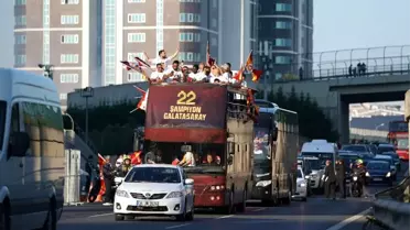 Galatasaray'da kupa töreni başladı