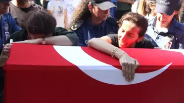 Meslektaşı tarafından öldürülen kadın polis Mersin'de toprağa verildi
