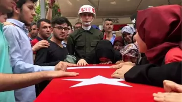 Şehit Teğmen Raşit Aydın'ın babaevinde gözyaşı (2)