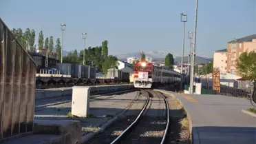 Ankara'dan ilk seferine çıkan Turistik Doğu Ekspresi Kars'a ulaştı