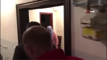 Tarım ve Orman Bakanı Pakdemirli'den çat kapı ev ziyareti