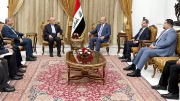 Irak Cumhurbaşkanı Salih, ABD ile İran büyükelçilerini kabul etti