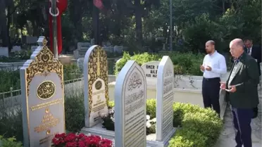 Erdoğan Erol Olçok ve oğlunun mezarına ziyaret etti
