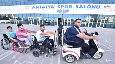 İşsiz şampiyonun engelsiz dayanışması