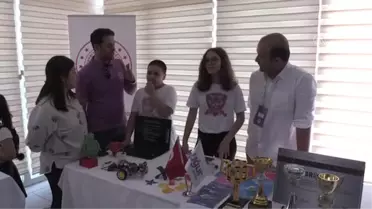 Öğrenciler tasarladıkları bilgisayar oyunlarıyla yarıştı