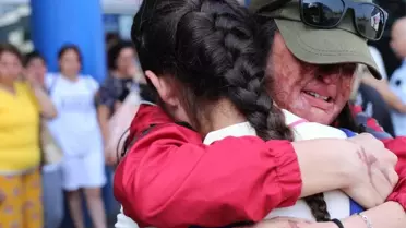 Yeni yüzü için gözyaşları içinde yola çıktı