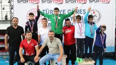 Küçük Minikler Grekoromen Güreş Şampiyonası sona erdi