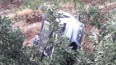 Siirt'te şarampole yuvarlanan araçta 3 kişi yaralandı
