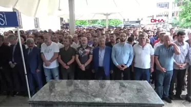 KOCAELİ İZMİT'TE MURSİ İÇİN GIYABİ CENAZE NAMAZI KILINDI