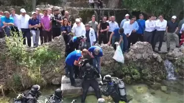 Vali ve dalgıçlar 'doğal akvaryum'u temizledi - (2)