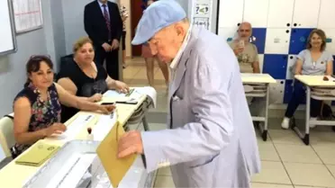 Ünlü yönetmen Türker İnanoğlu oyunu kullandı