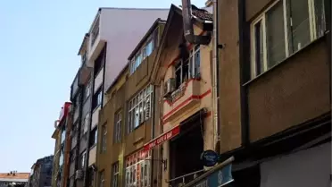Kadıköy'de kafede yangın