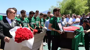 Denizlispor'un eski başkanlarından Ali İpek, toprağa verildi