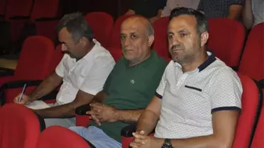 Antalya'nın Gazipaşa ilçesinde CHP'lilerin Suriyelilere sahil yasağı önerisi meclisten geçmedi