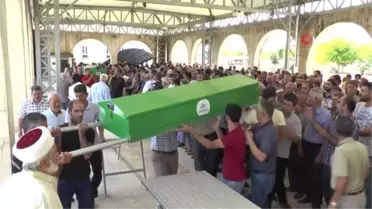 Hatay'da boğulan 2 kardeş Adıyaman'da defnedildi