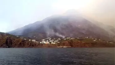 İtalya'da Stromboli Yanardağı faaliyete geçti