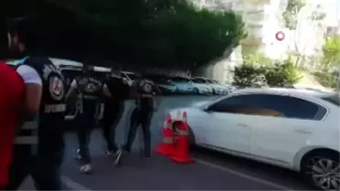 İstanbul'da lüks otomobille terör estiren maganda şarkıcı çıktı