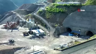 Türkiye'nin en uzun 3. tünelinde kazı çalışmaları tamamlandı