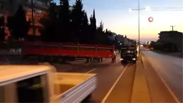 Yolun ortasında kalan dorse, D130 Karayolu'nu trafiğe kapattı