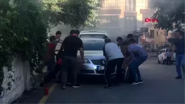 ANKARA'DA PARK ALANINDA YANGIN OTOMOBİLLERİ KUCAKLAYIP TAŞIDILAR