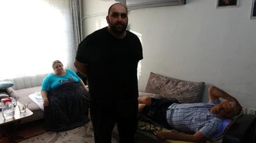Hatalı yapılan iğne Özmen ailesinin hayatını karattı