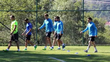 Sözleşme imzalamayan futbolcular Bolu'da kampa girdi