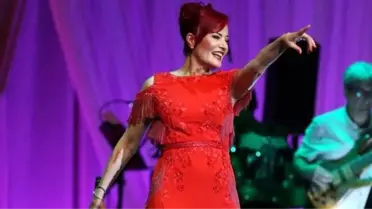 Canan Kaftancıoğlu, Candan Erçetin'in Harbiye'deki konserine gitti