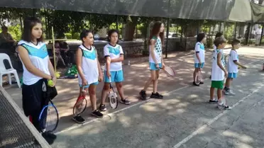 Geleceğin şampiyon tenisçileri Salihli'de yetişiyor