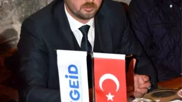 Aloğlu: 'Mavi vatan kaderine terk edilemez'