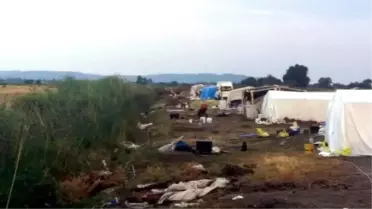 İzmir'de üzerlerine yıldırım düşen baba ve kızı öldü (2)