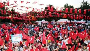Diyarbakır'da '15 Temmuz Demokrasi ve Milli Birlik Günü' nöbeti