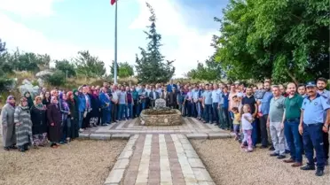 Tek mermiyle köylülerini kurtaran Demir Dede, mezarı başında anıldı