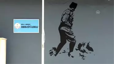 Köy okullarını 22 yıldır resimle güzelleştiriyorlar