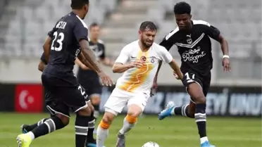 Galatasaray hazırlık maçında güldü