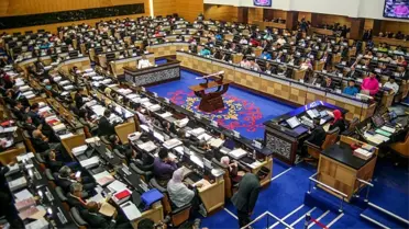 Malezya'da erkeklerin 'kadın tahrikinden korunması' için yasa çıkarılmasını isteyen senatör özür...