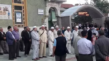 Pazaryeri'nde hacı adayları dualar eşliğinde uğurlandı