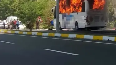 Balıkesir'de yolcu otobüsü alev aldı