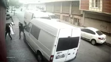 Maskeli hırsızlar Sultangazi'deki konfeksiyon atölyesini böyle soydular