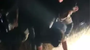 Polis, Suriyeli kaçak göçmeni kurtarıp, ambulansa kadar sırtında taşıdı