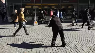 İsveç'in Eskilstuna kentinde sokakta dilenmek artık paralı