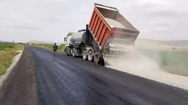 Ilgın'da asfaltlama çalışmaları