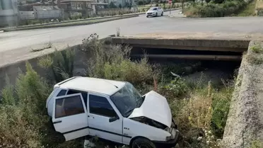 Sulama kanalına uçan otomobilin sürücüsü yaralandı