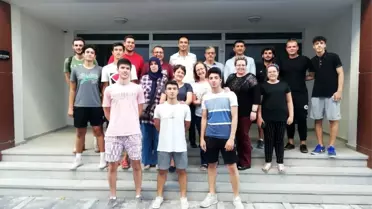 Manisa'da basketbol altyapı sporcuları ve aileleriyle istişare toplantısı