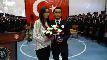 Yemin töreninde sürpriz evlilik teklifi