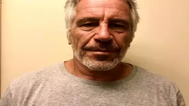 ABD'li milyarder Jeffrey Epstein cezaevinde kendini astı