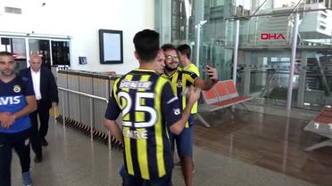SPOR Fenerbahçe Sivas'ta çiçeklerle karşılandı